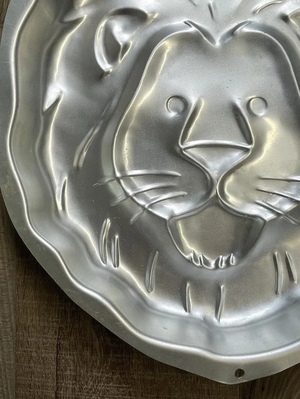 Wilton 1994 Lion Cake Pan Mold 2105-2005 Aluminum Vintage Animal Bakeware